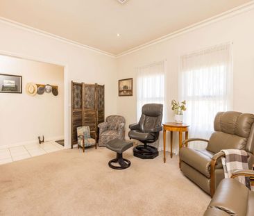 Perfect Location - Photo 6