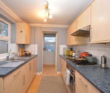 2 bedroom property to rent - Photo 3