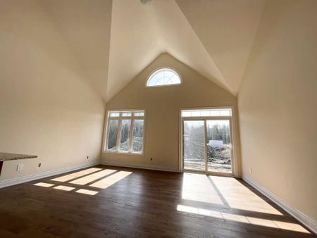 For Lease - 1 Palmira Drive, Georgina, Ontario - Photo 3