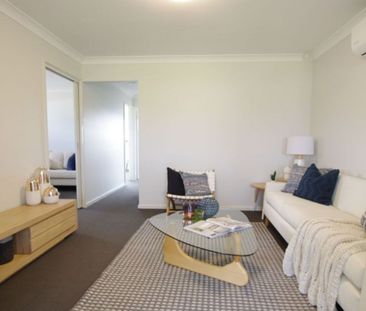 Charming 4 Bedroom Home with a View - Photo 3