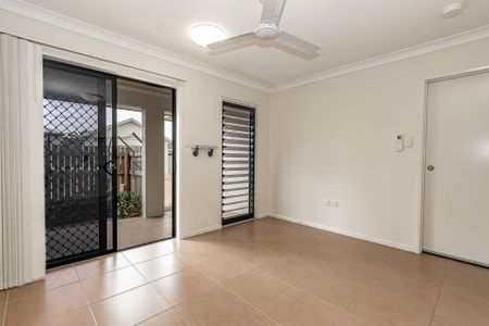 6B Sunning Street, Shaw - Photo 2