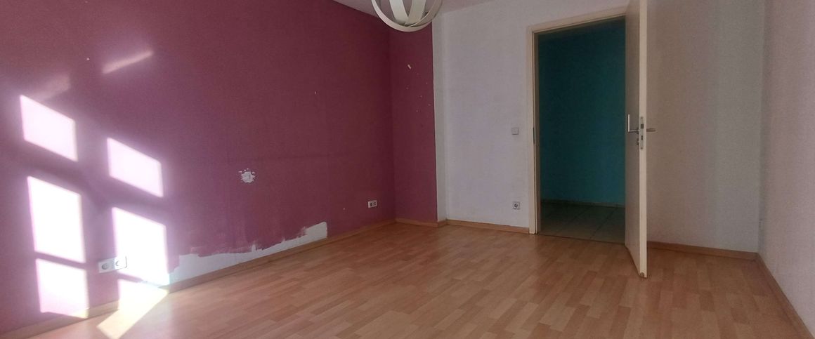 +++ große 2 Zimmer Wohnung mit Balkon sowie Stellplatz +++ - Photo 1