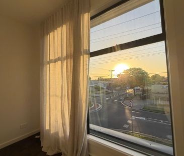 4-bedroom shared house / townhouse, Blyth Street - Photo 1