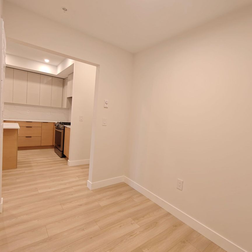 Brand New Halvo Contemporary 1 Bedroom/1 Bathroom + Den - Photo 1