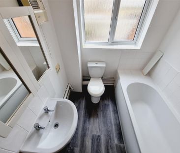 2 Bedroom Flat to Rent in Hampton House, Portland Road, Rushden, No... - Photo 6