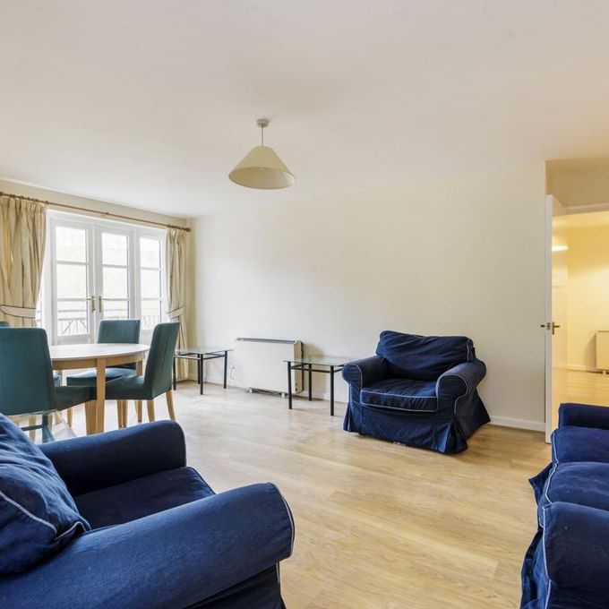 2 bedroom flat to rent - Photo 1