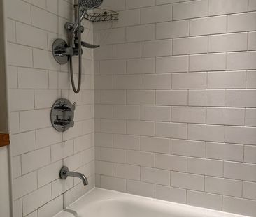 2 Bed Flat, Arboretum Place, IG11 - Photo 3