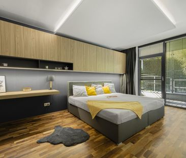 VIDEO Byt, ktorý si myslí, že je rodinný dom - Luxusný 4-izbový byt... – Fotografia 1