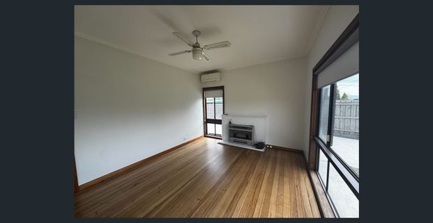 2 Bedroom House - Photo 1