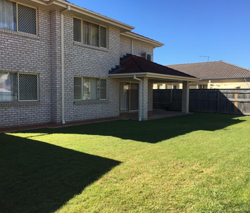 8 Sarabah Close, Calamvale, QLD - Photo 3