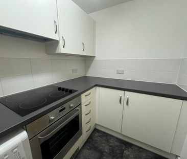 1 bedroom flat to rent - Photo 6