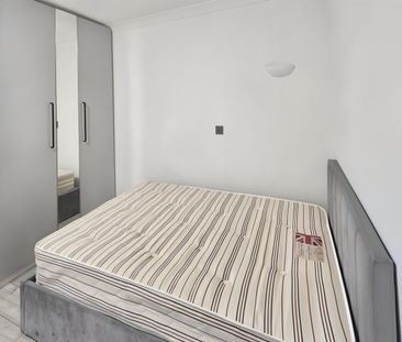 Studio Flat, Peacehaven, W3 - Photo 6
