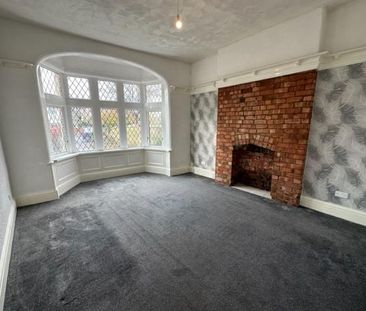 4 bedroom semi-detached house to rent - Photo 4