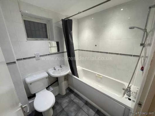 4 bedroom property to rent in Nottingham - Photo 1