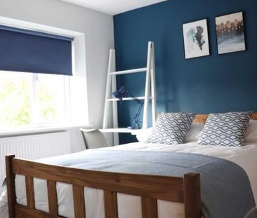1 bedroom in a house share to rent - Photo 4