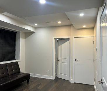 For Lease - 117 Pauline Avenue, Toronto, Ontario - Photo 6