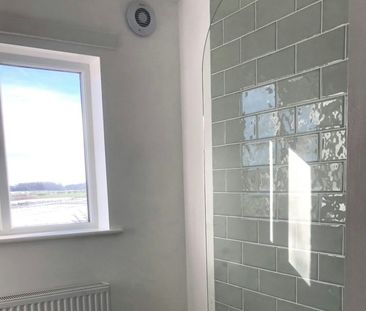 Semi-detached house to rent on - Photo 6