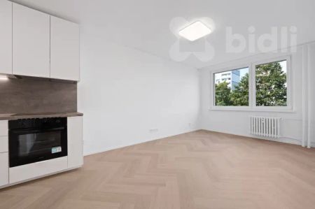 Pronájem nově zrekonstruovaného bytu 2+kk, Praha 13 - Metro Lužiny - Photo 2