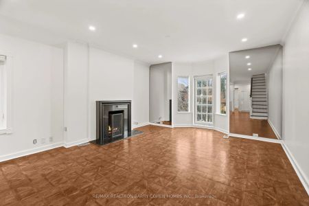 59 Dupont Street #Upper - Photo 3