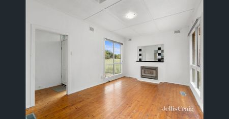 Charming 3-Bedroom Home - Photo 2