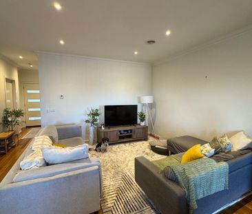 Glenroy - Photo 1