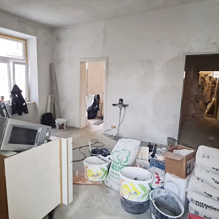 SEEGASSE, ERSTBEZUG, unbefristete 73 m2 Altbau, Wohnküche, 2 Zimmer, Duschbad, Parketten, Hofruhelage, U4-Nähe - Foto 1