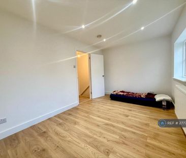 3 bedroom detached house to rent - Photo 1