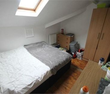 3 Bed - 15 Hessle Walk, Hyde Park, Leeds - LS6 1EJ - Student - Photo 2