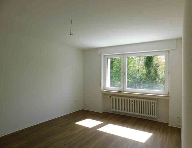2-Zimmer-Wohnung im Erdgeschoss mit Balkon! - Foto 1