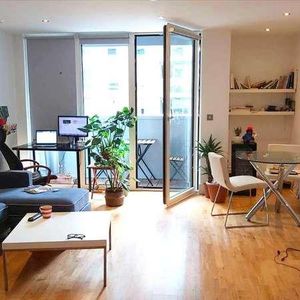 Admirals Tower, Dowells Street, Greenwich, SE10 - Photo 2