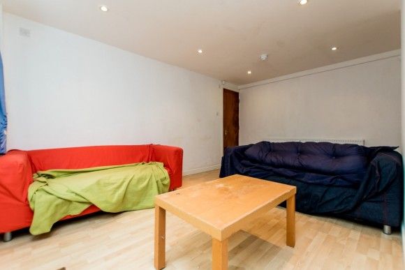 5 Bed - Headingley Avenue, Headingley, Ls6 - Photo 1