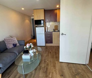 Semi Furnished one bedroom with view - Photo 5