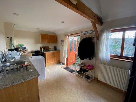 2 bedroom detached house to rent - Photo 5