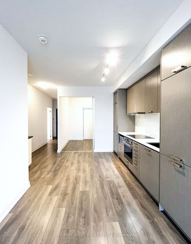 For Lease - 38 Honeycrisp Crescent Unit# 720, Vaughan, Ontario - Photo 4