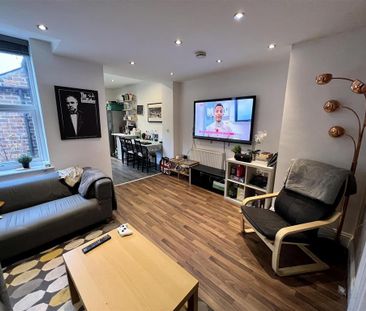 6 bedroom maisonette to rent - Photo 1