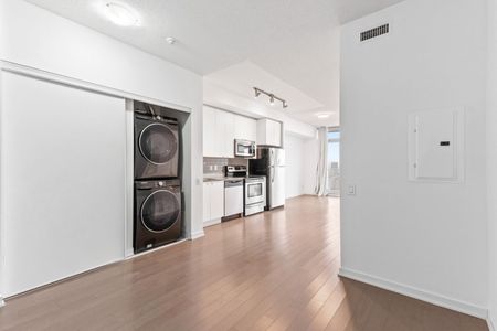 For Lease - 105 The Queensway Avenue Unit# 2504, Toronto, Ontario - Photo 2