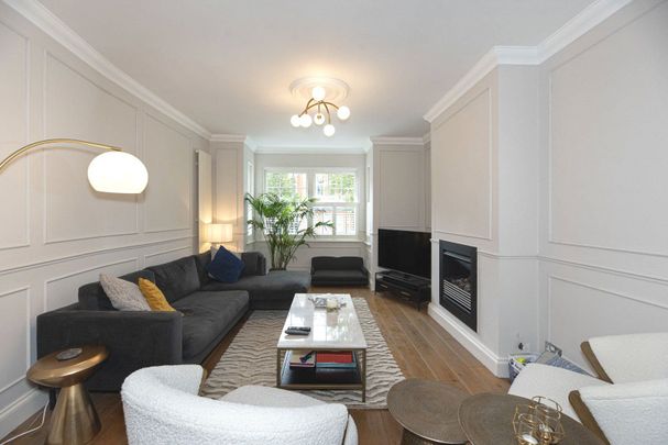 Dinsdale Road, Westcombe Park, SE3 - Photo 1