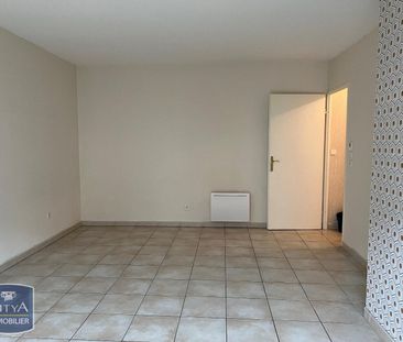 Location Appartement 2 pièces 47m² VENDIN LE VIEIL 62880 - Photo 2