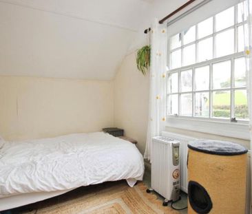 New to the market Ocean present a rare opportunity to call this pic... - Photo 4