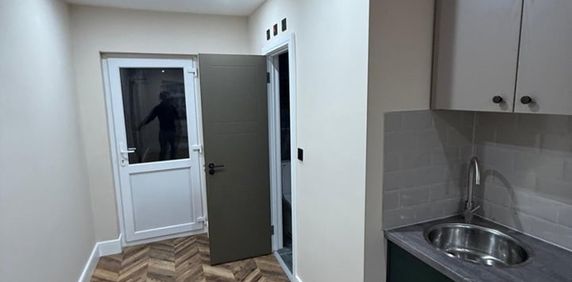 Studio Flat, Weald Rise, HA3 - Photo 2