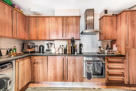 2 bedroom flat to rent - Photo 4