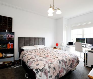 Great Location, Comfortable Home - Photo 3