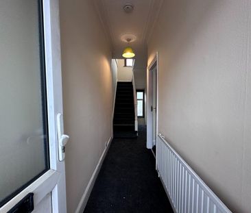 4 bedroom terraced house to rent - Photo 5