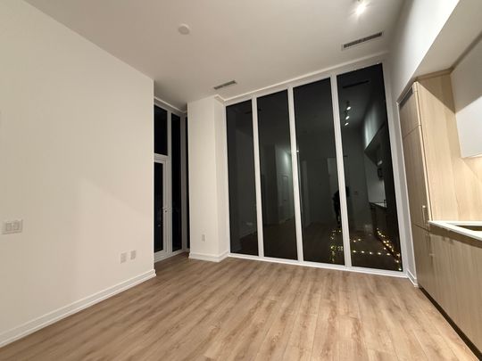 For Lease - 500 Dupont Street Unit# 214, Toronto, Ontario - Photo 1