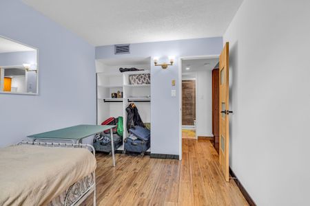 For Lease - 1180 Ohio Street Unit# 207, Billings Bridge - Riverside Park and Area, Ontario - Photo 3