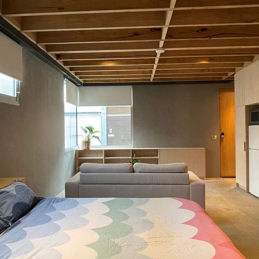 North Melbourne - Photo 1