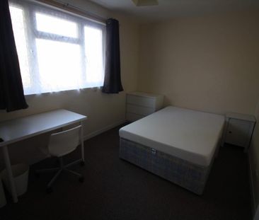 5 bedroom detached house to rent - Photo 1