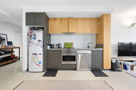 Light, Location and Sensational Views - Photo 5