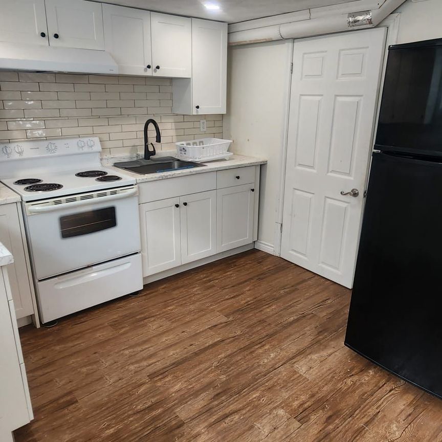 For Lease - 355 Greenfield Avenue Unit# Basement, Kitchener, Ontario - Photo 1