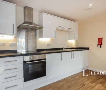 2 bedroom flat to rent - Photo 5